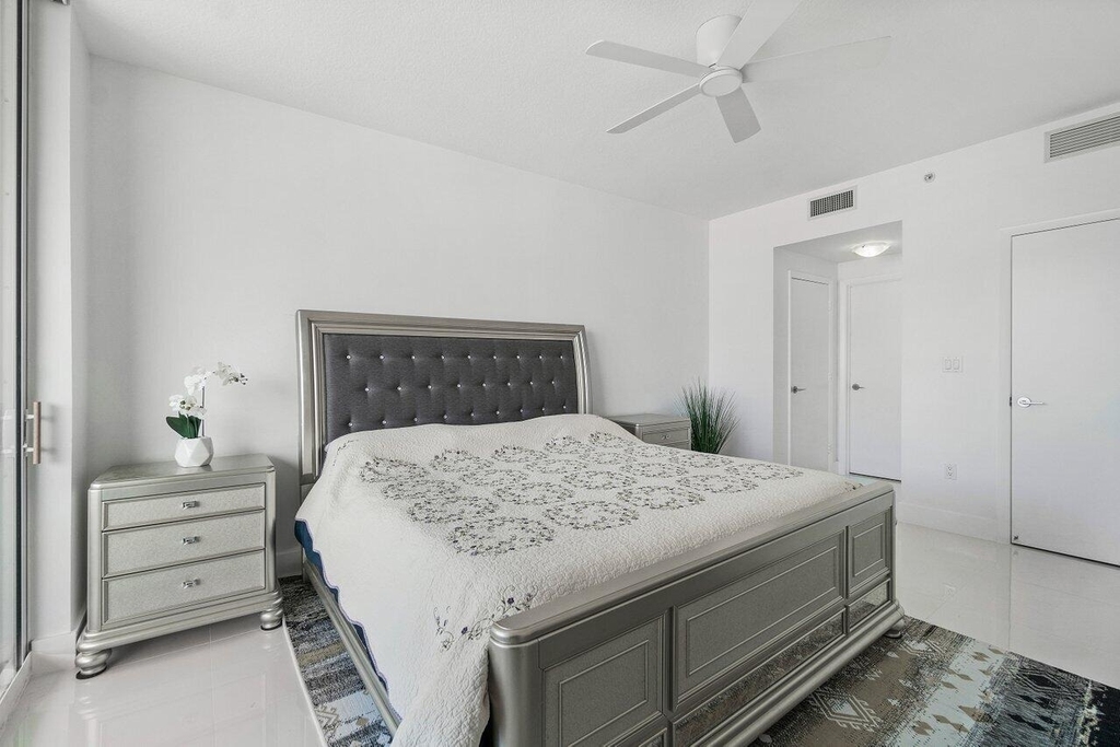 550 Okeechobee Boulevard - Photo 20