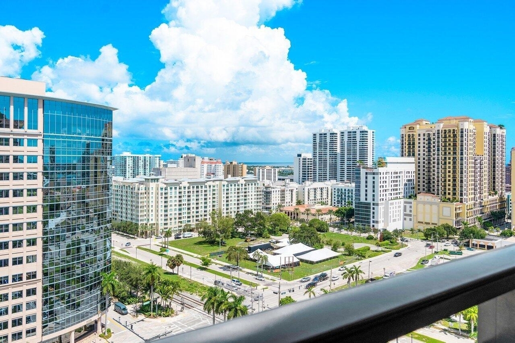 550 Okeechobee Boulevard - Photo 3