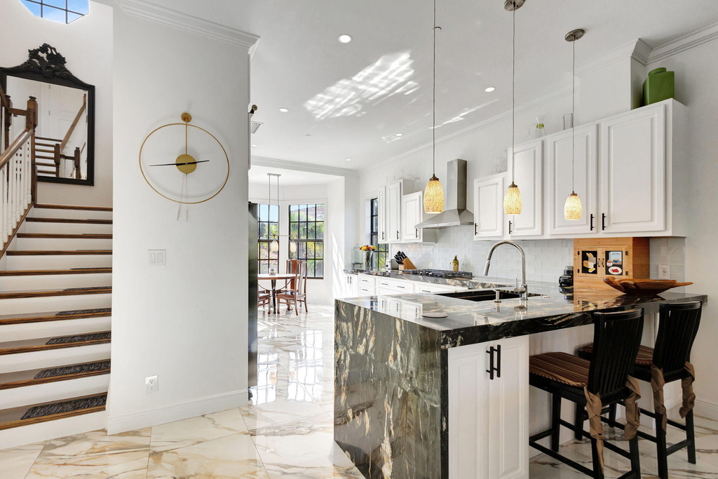 301 Del Sol Circle - Photo 10