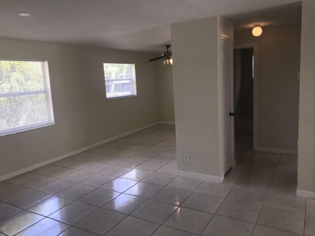 5320 Harriet Place - Photo 7