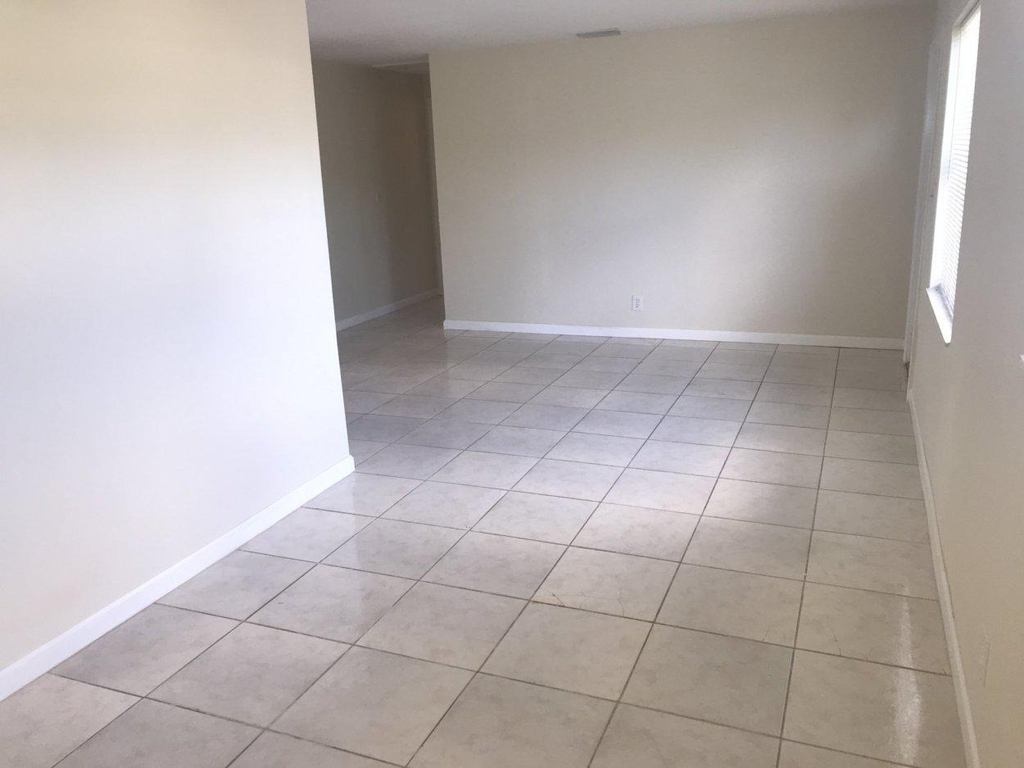 5320 Harriet Place - Photo 8
