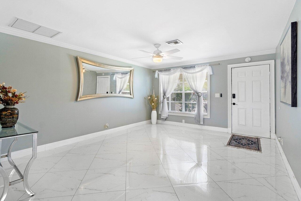 1837 16th Avenue N - Photo 2