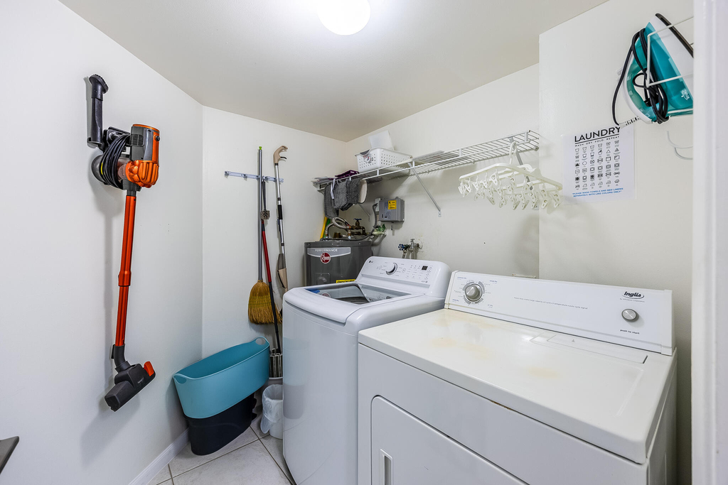 2255 Lindell Boulevard - Photo 42