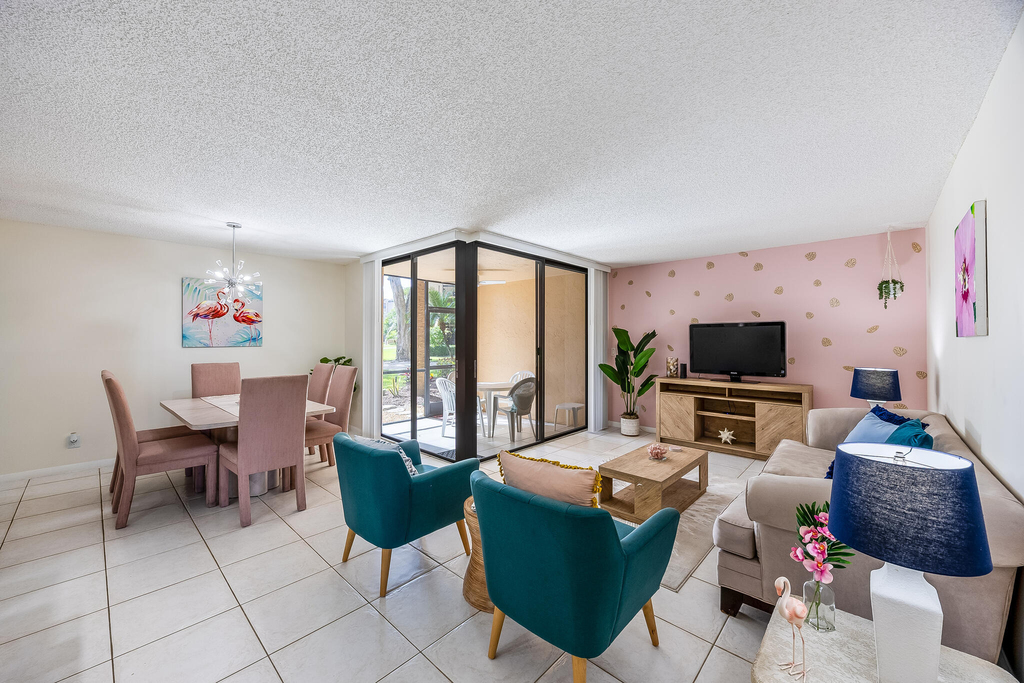2255 Lindell Boulevard - Photo 21