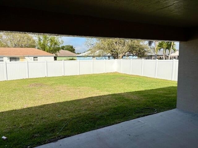 202 Sw Aldoro Place - Photo 1
