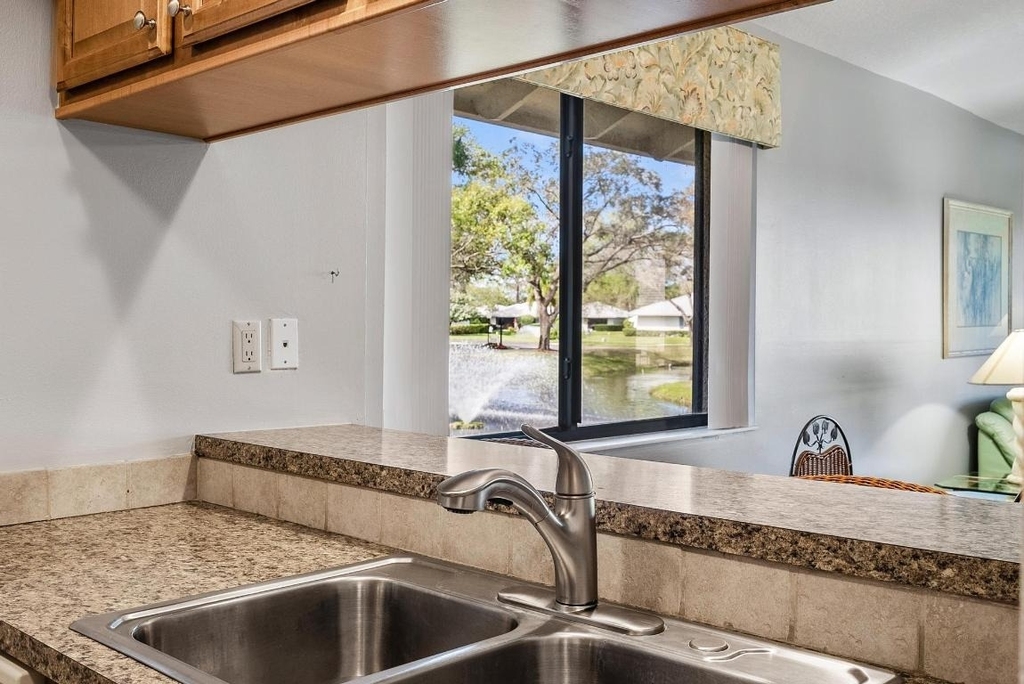 406 Club Drive - Photo 8