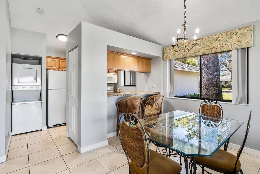 406 Club Drive - Photo 10