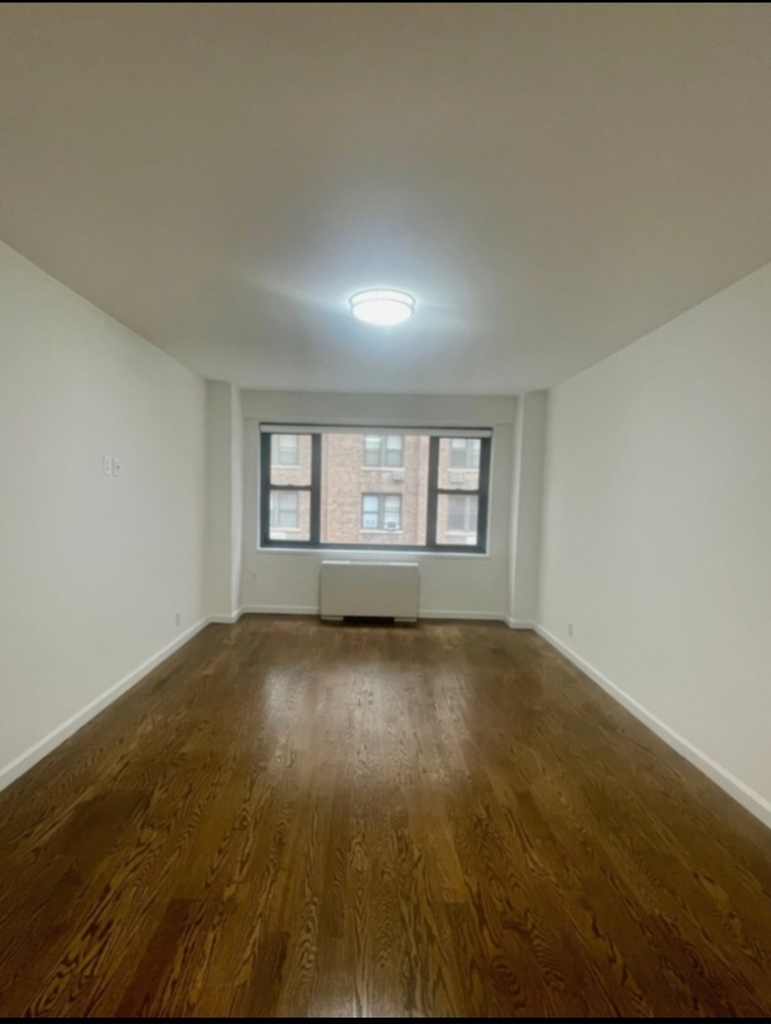 405 East 56th Street - Photo 0