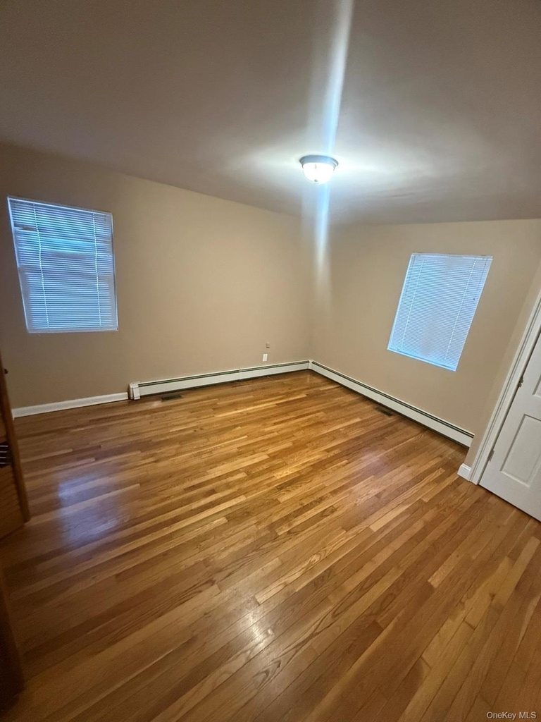 396 Chestnut Avenue - Photo 9