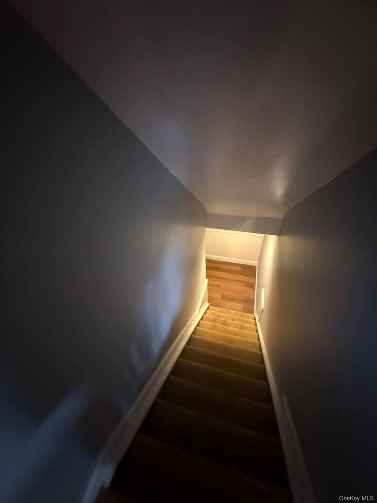 396 Chestnut Avenue - Photo 6