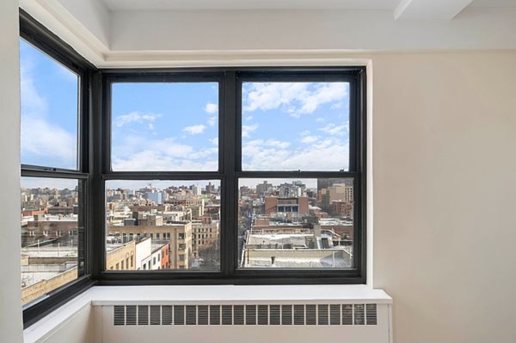 930 Grand Concourse - Photo 5