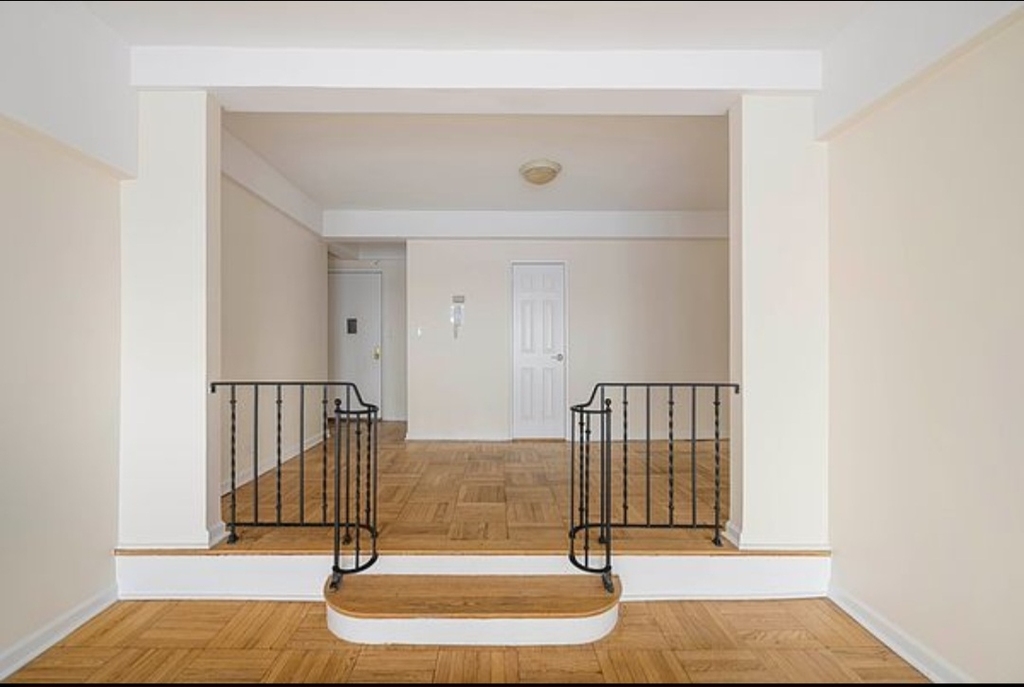930 Grand Concourse - Photo 6