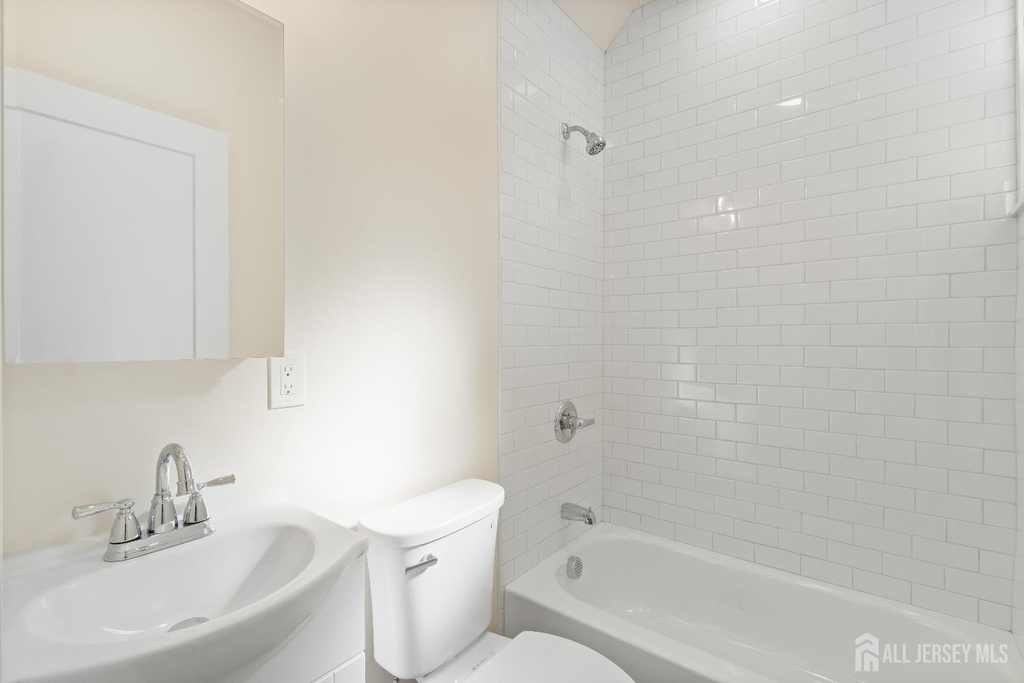 826 George Street - Photo 13