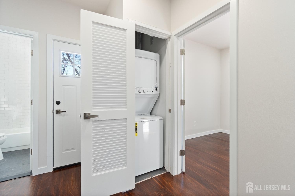 826 George Street - Photo 15