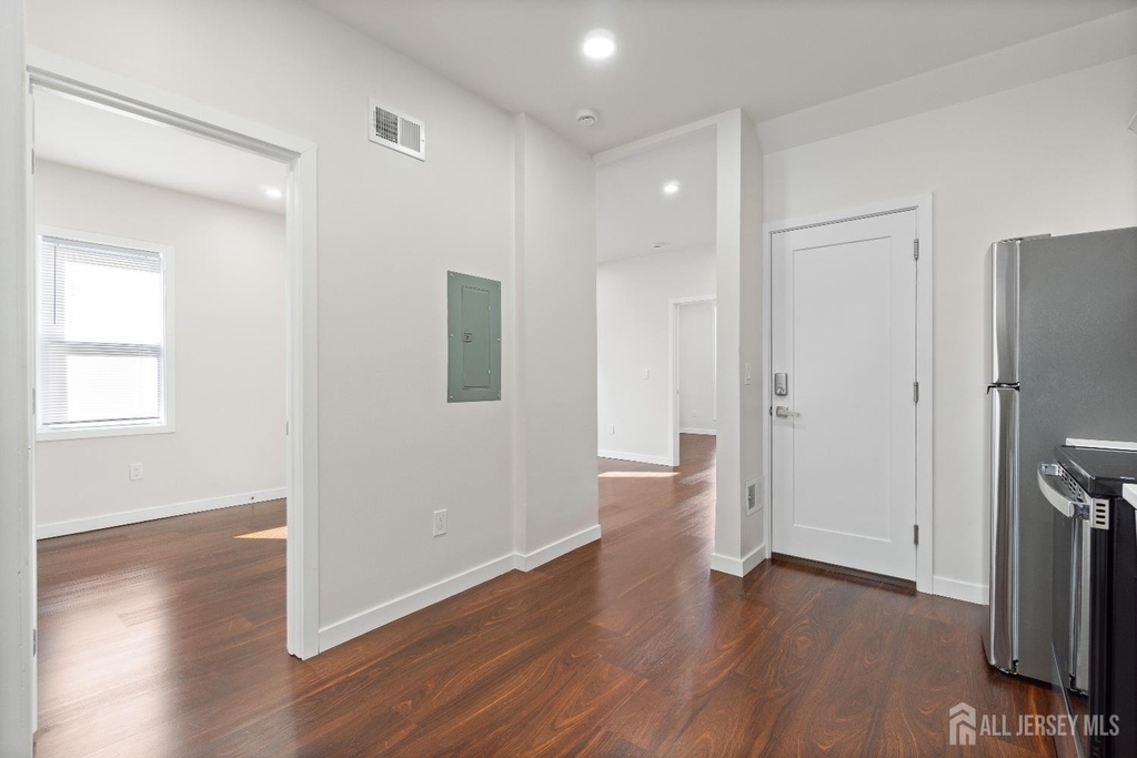 826 George Street - Photo 9