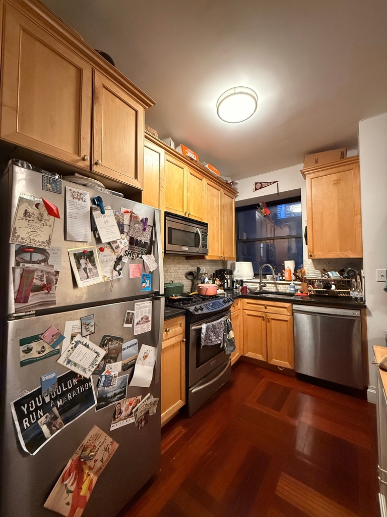 609 W 137th Street - Photo 7
