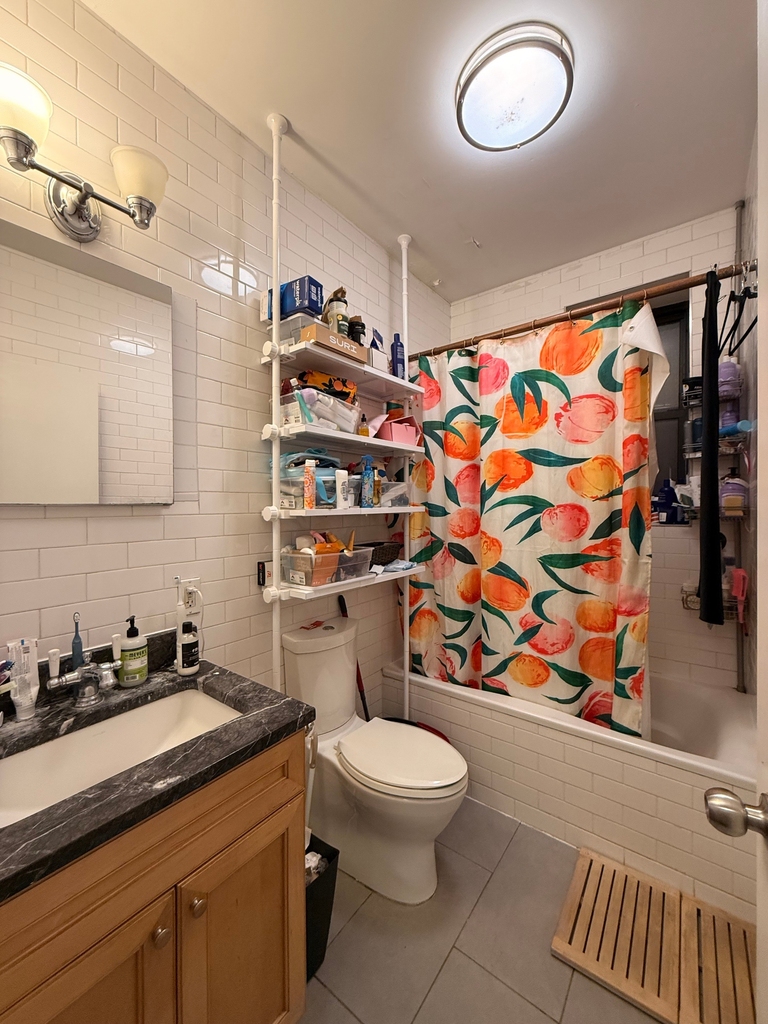 609 W 137th Street - Photo 4