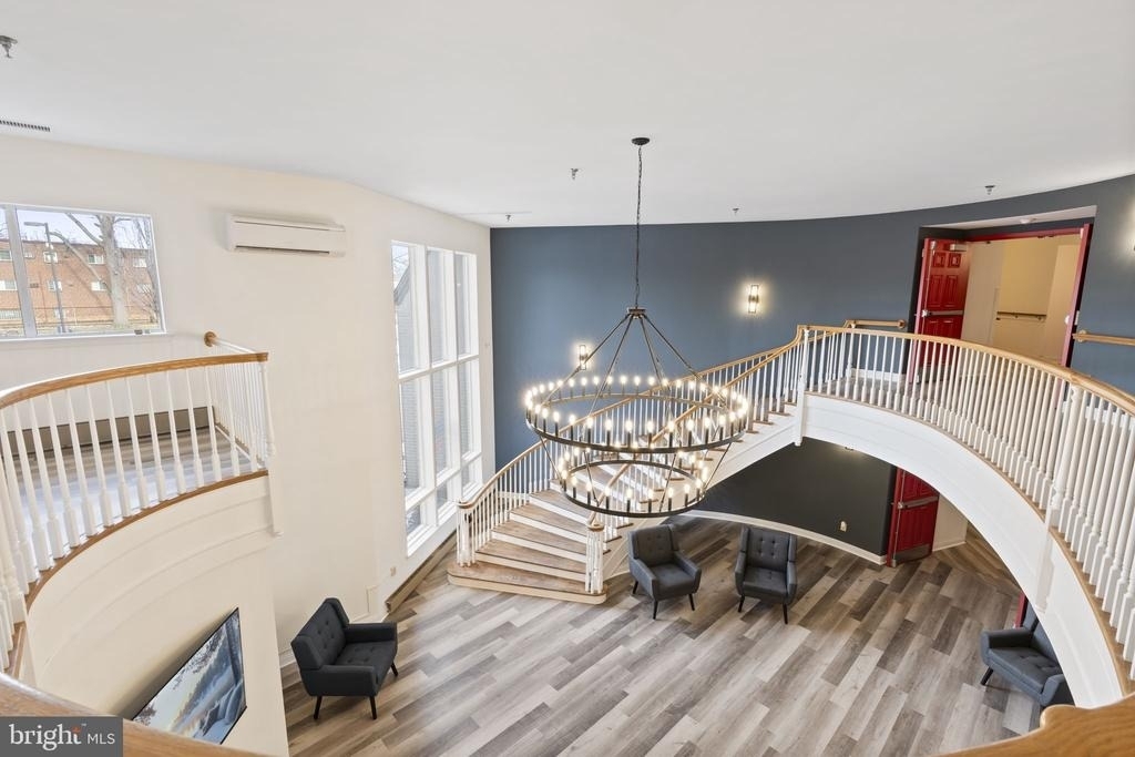 7040 Oxford Avenue - Photo 1