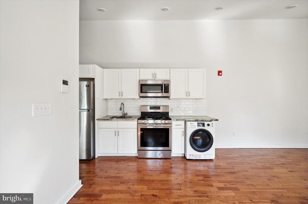 5011 Germantown Avenue - Photo 11