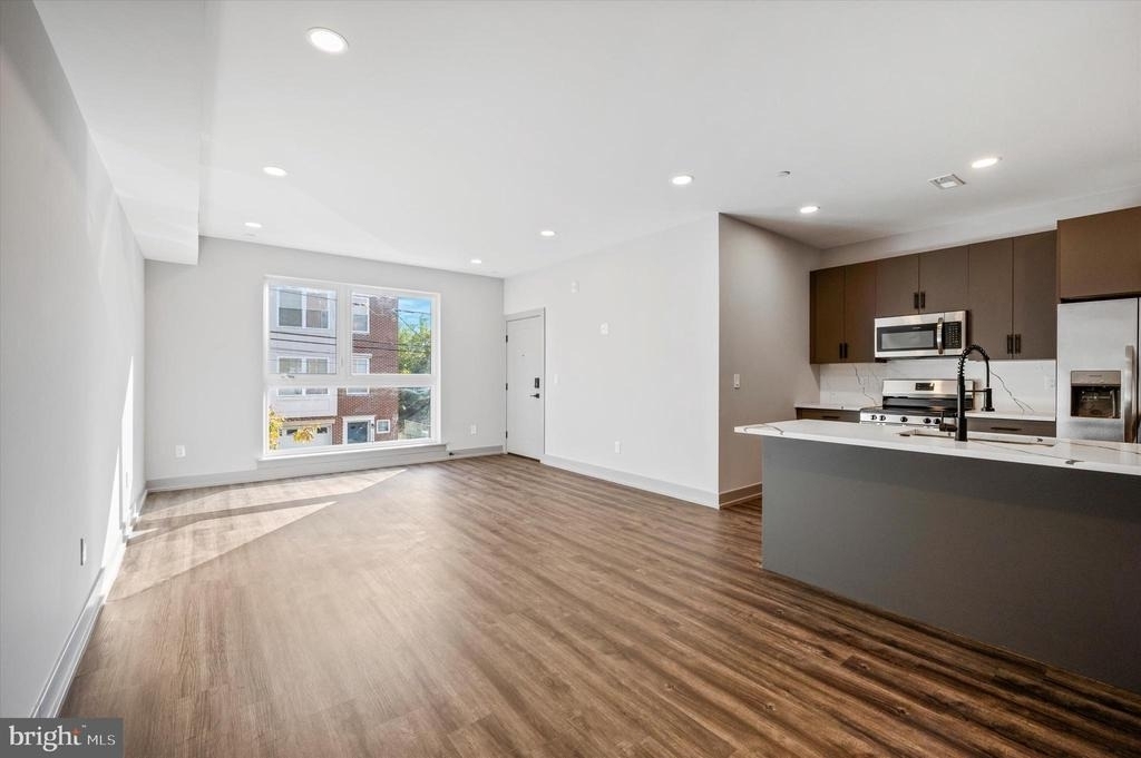 1426 1426 N 7th - Photo 7