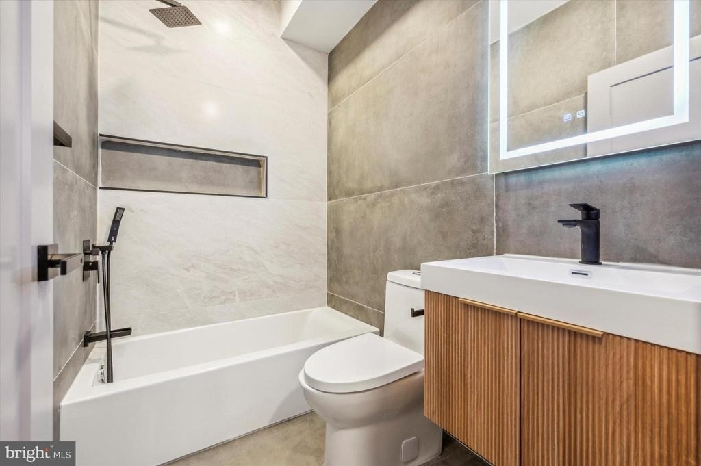 1426 1426 N 7th - Photo 8