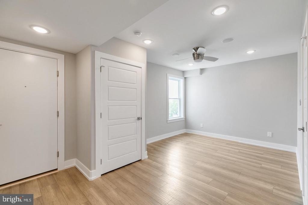 419 W Cumberland Street - Photo 6