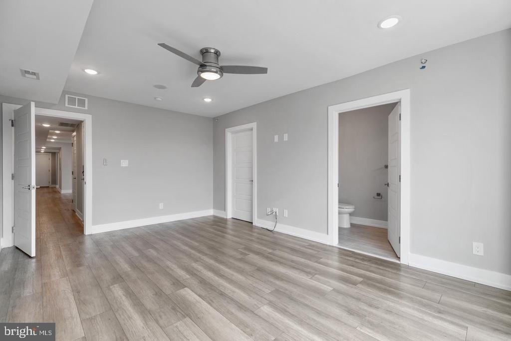 419 W Cumberland Street - Photo 16