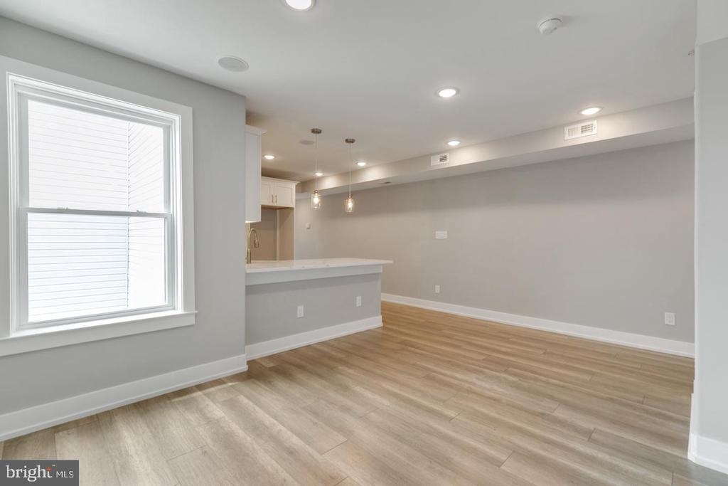 419 W Cumberland Street - Photo 10