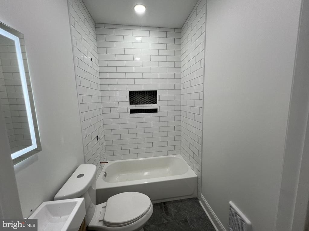 2115 E Chelten Avenue - Photo 5