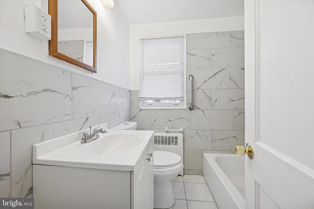 206 W Parkway Avenue - Photo 8