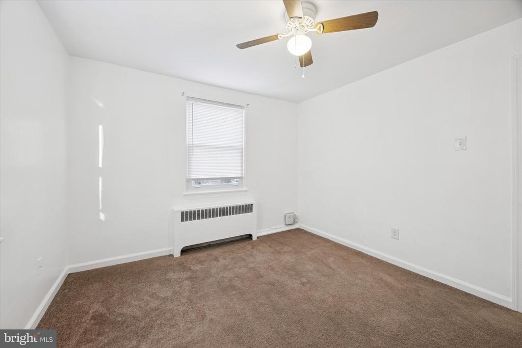 206 W Parkway Avenue - Photo 10