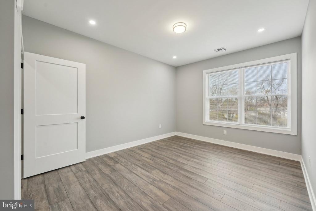 2421 Bristol Road - Photo 7