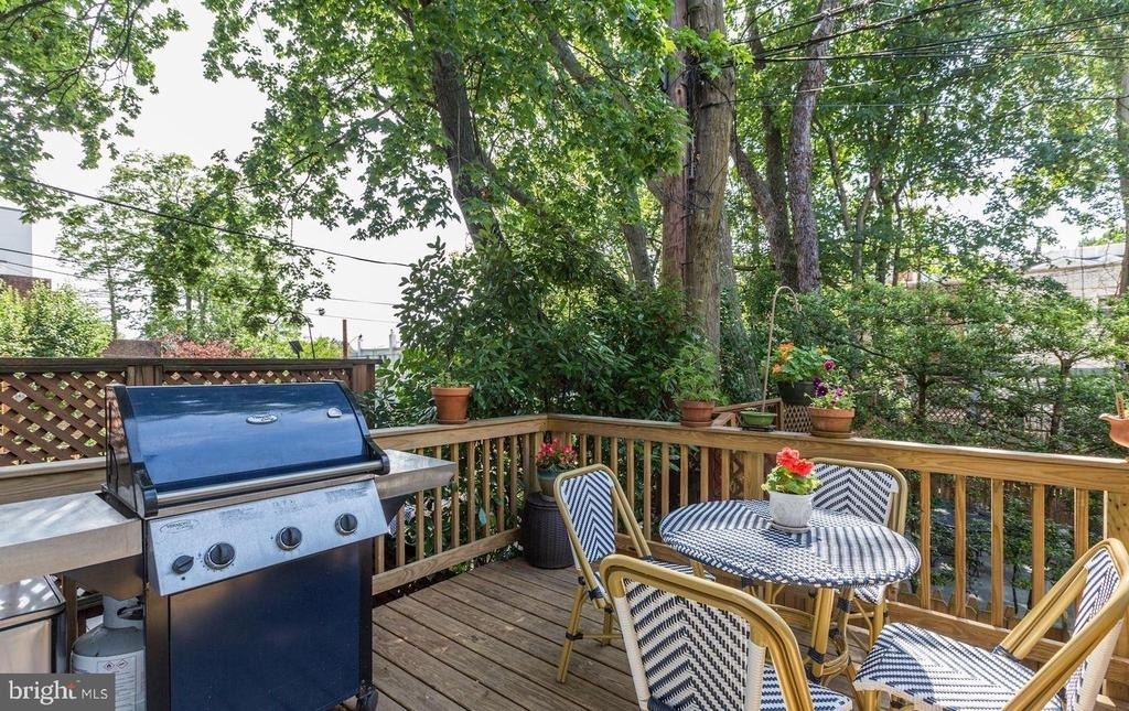 1932 35th Street Nw - Photo 21