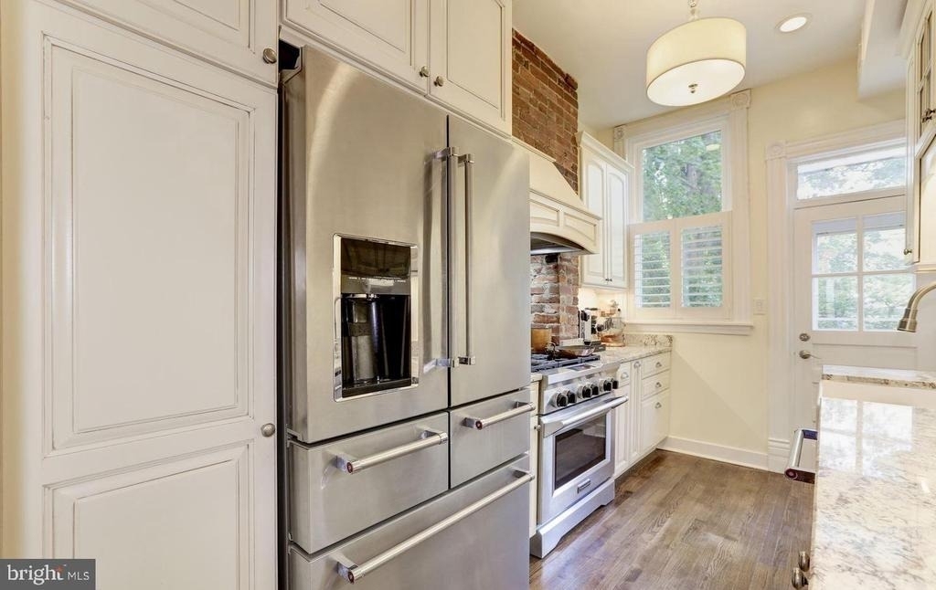 1932 35th Street Nw - Photo 7
