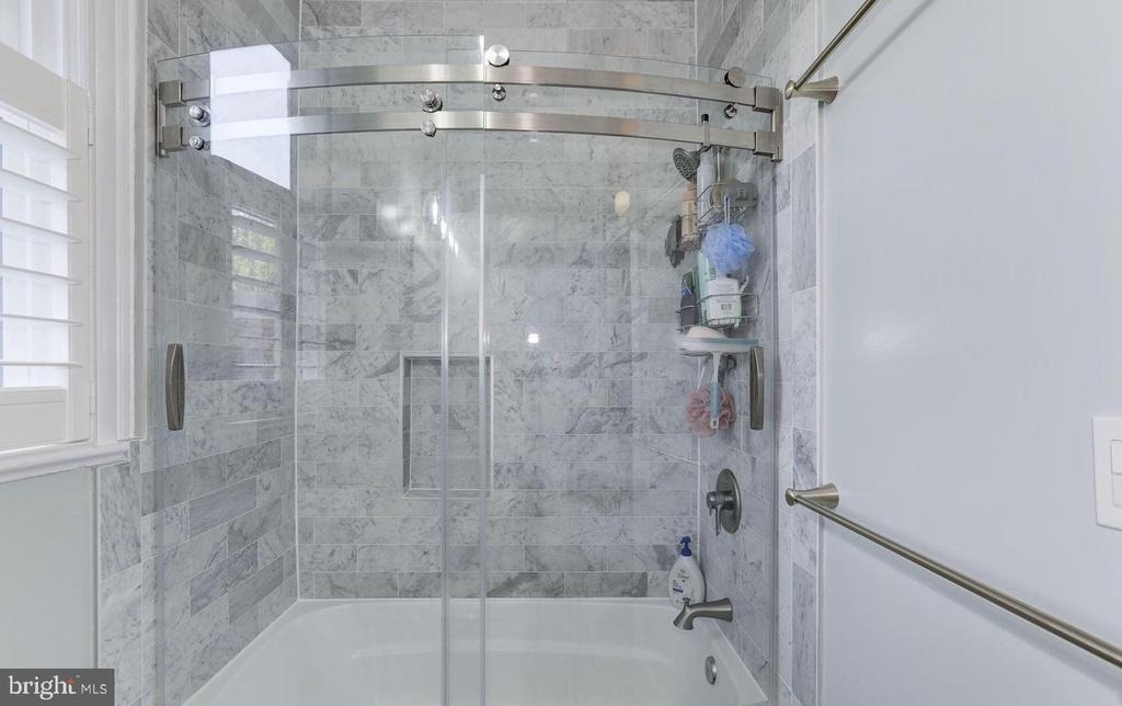 1932 35th Street Nw - Photo 13