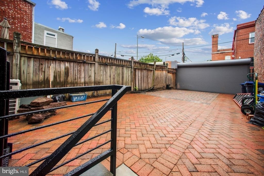 1215 S Street Nw - Photo 17