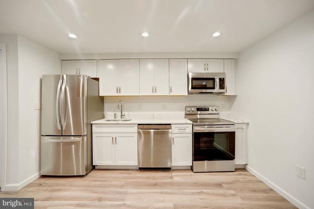 1215 S Street Nw - Photo 8