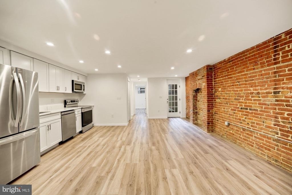1215 S Street Nw - Photo 2