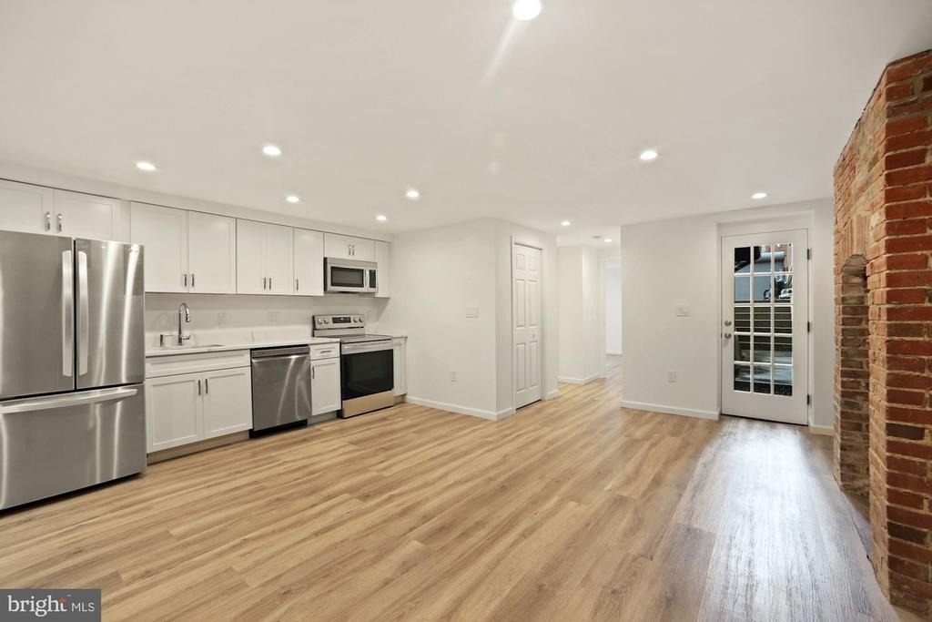 1215 S Street Nw - Photo 9
