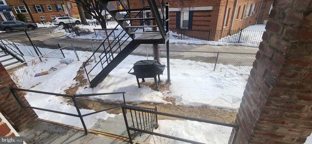 2017 I Street Ne - Photo 14