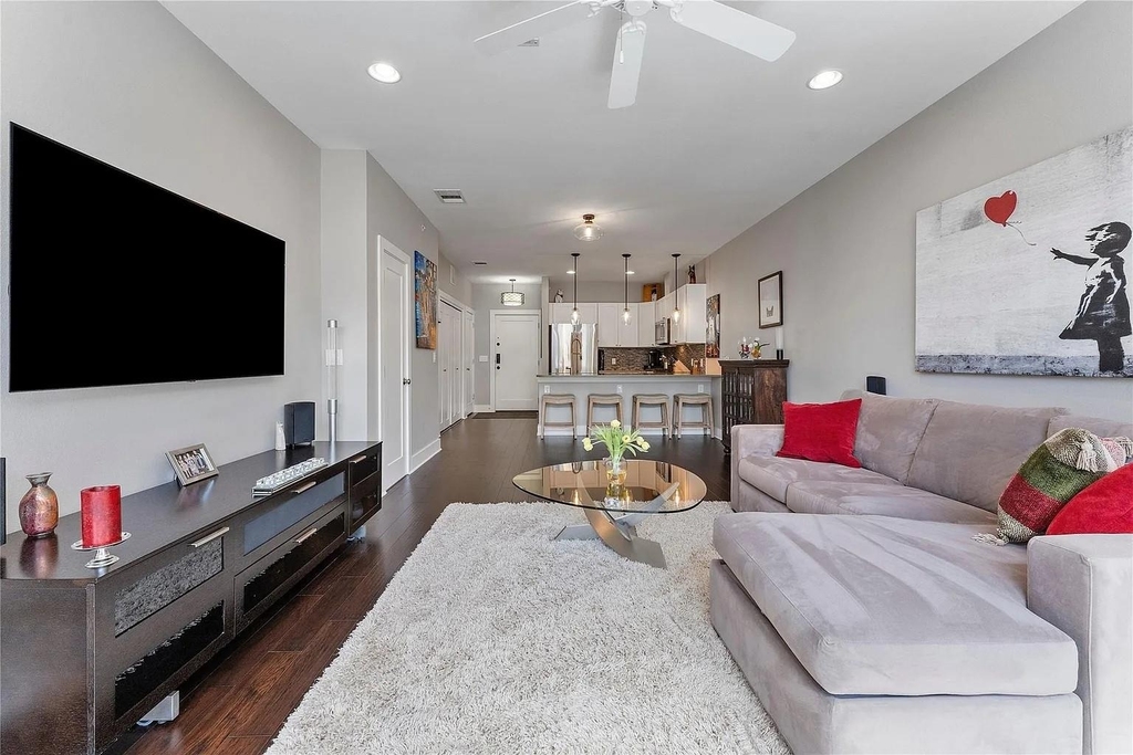 908 Nueces St - Photo 7