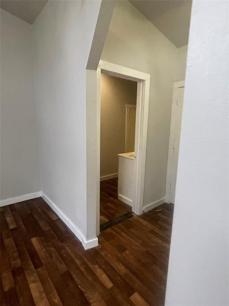 1108 W Mccarty Ln - Photo 7