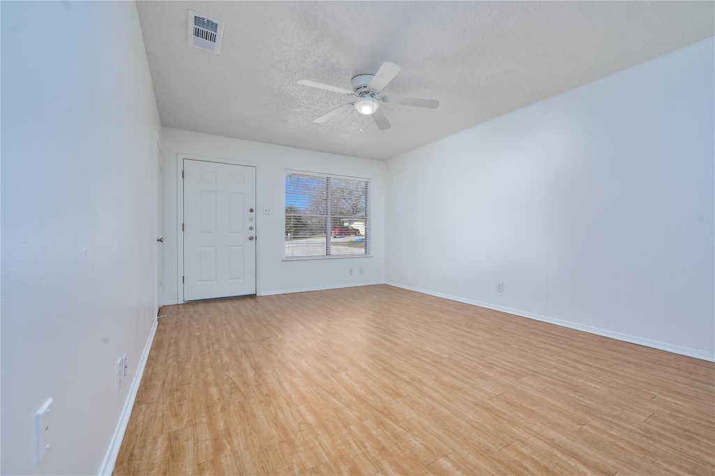 120 Coers Cir - Photo 2