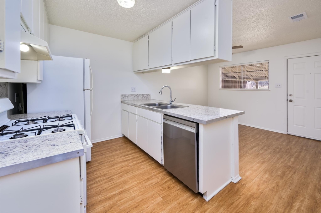 120 Coers Cir - Photo 3