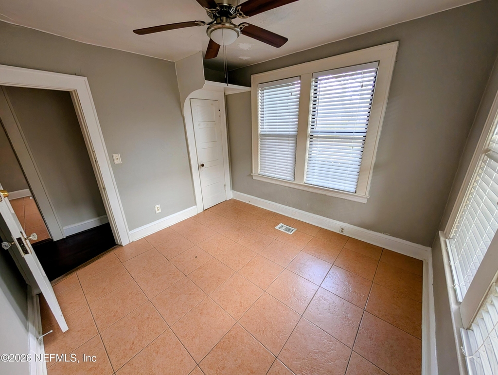2701 Myra Street - Photo 7