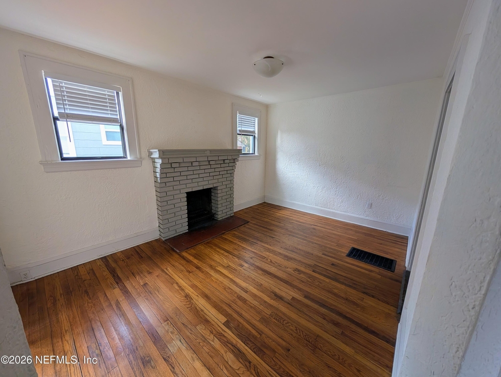 2701 Myra Street - Photo 3