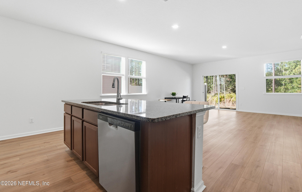 7662 Merchants Way - Photo 6