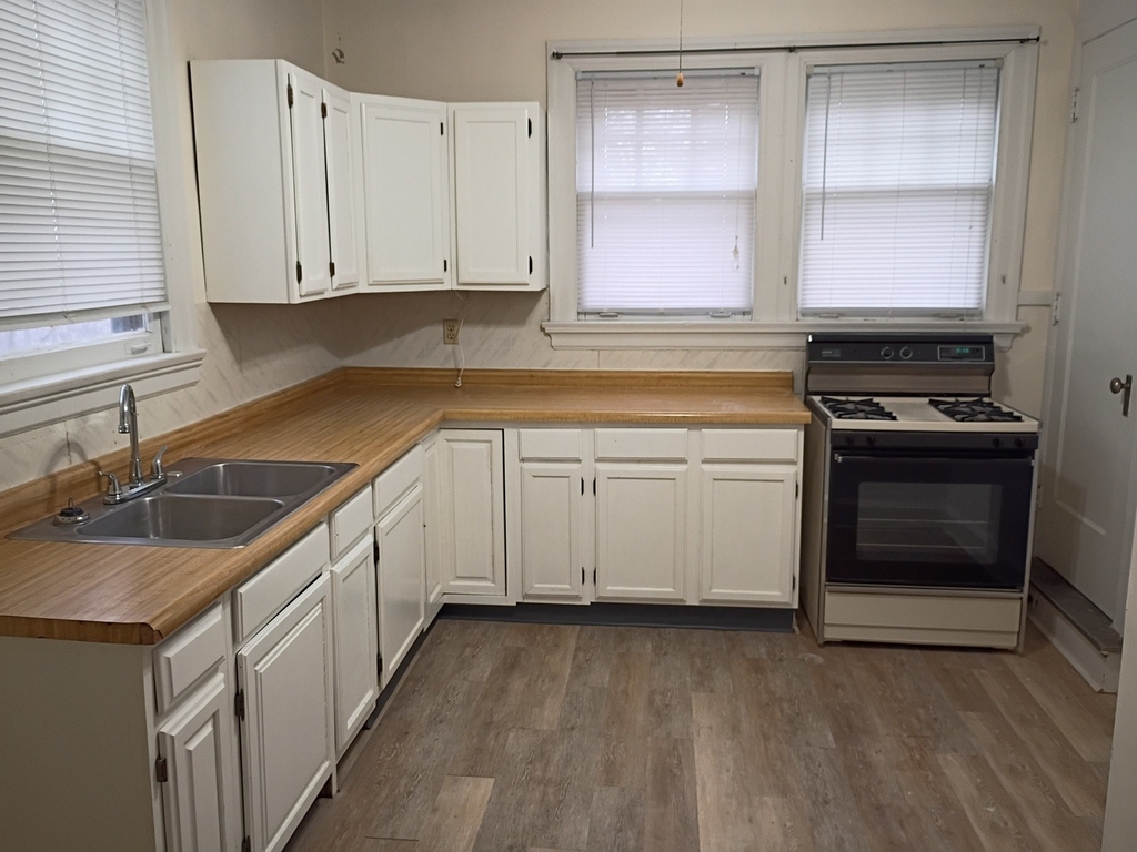 777 20th Avenue Sw - Photo 6