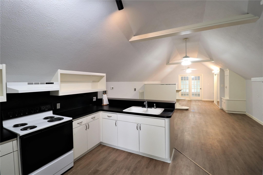 1702 Cougar Creek Street - Photo 1