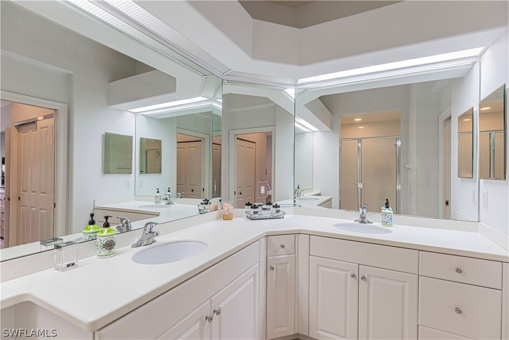 8641 Piazza Del Lago Circle - Photo 17